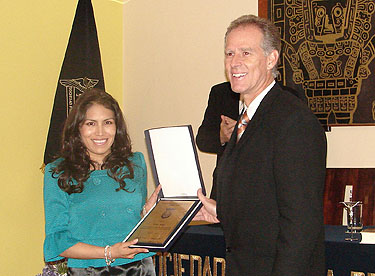 Placa Recordatoria de la Filial Puno