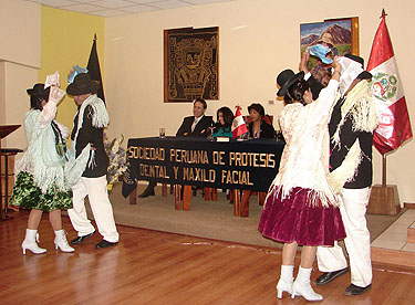 Danza "La Pandillada", t&iacute;pica del departamento de Puno
